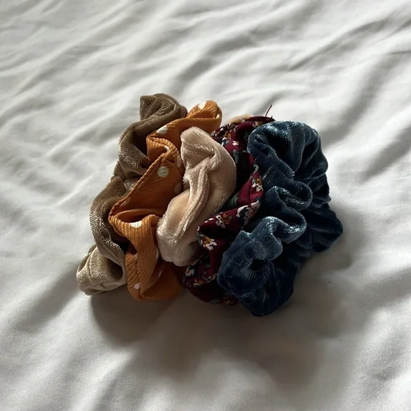 Scrunchie bundle - Picture 7 of 7